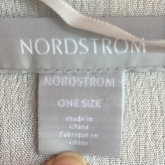 Nordstrom women’s white Textured Flowy open front kimono Large - Picture 6 of 7